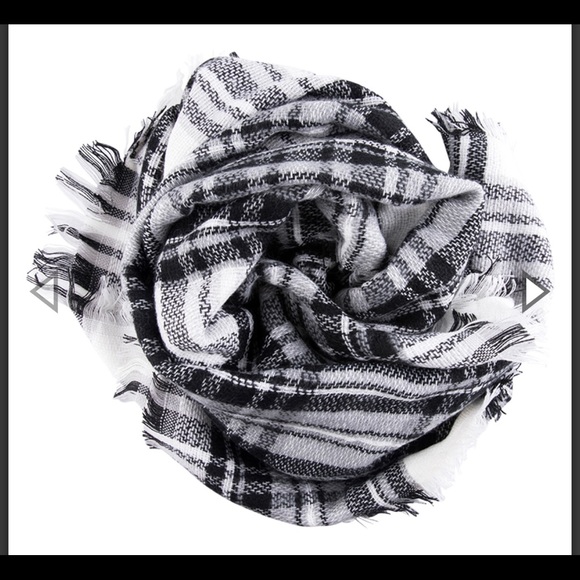 Blanket scarf brand new - Picture 3 of 5